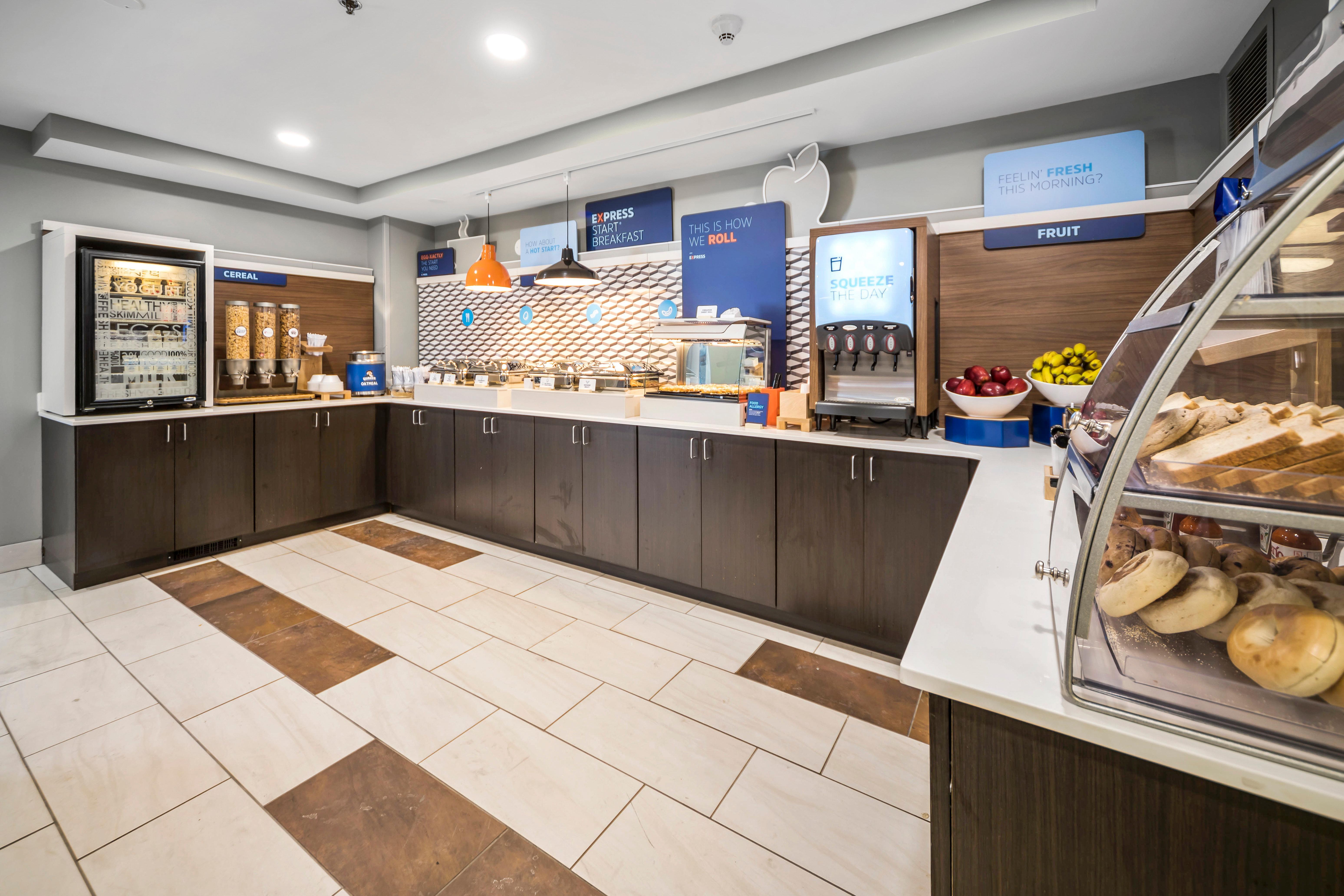 Holiday Inn Express Indianapolis South By Ihg Buitenkant foto